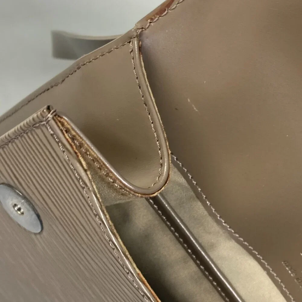 LOUIS VUITTON Authentic Brown Leather Pochette Shoulder Bag - Picture 10 of 10